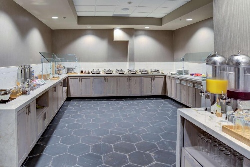 DoubleTree by Hilton Harrisonburg image 20