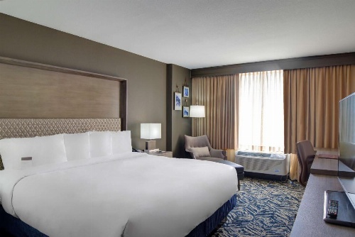 DoubleTree by Hilton Harrisonburg image 26